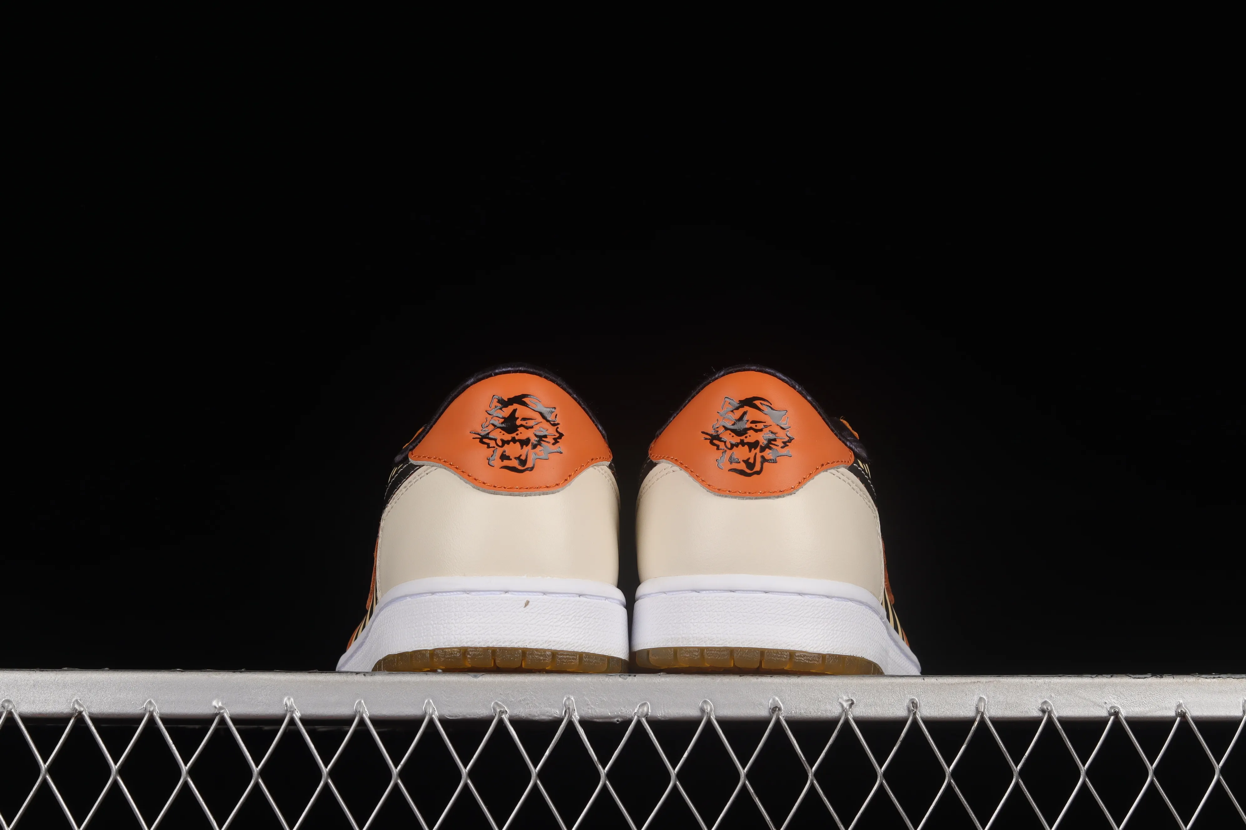 All categories Air Jordan Jordan series basketball shoes Air Jordan 1 Low Air Jordan AJ1 Low OG "CNY" AJ1 Joe 1 Year of the Tiger limited low-top basketball shoes DH6932-100